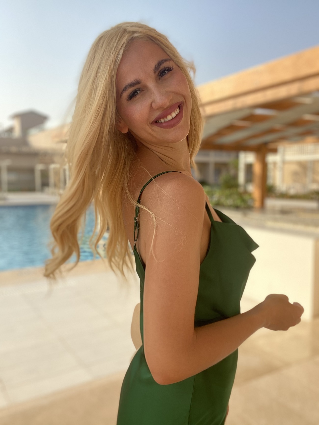 Українські телезірки показали шкільні фото і згадали курйози: роки були феєричні